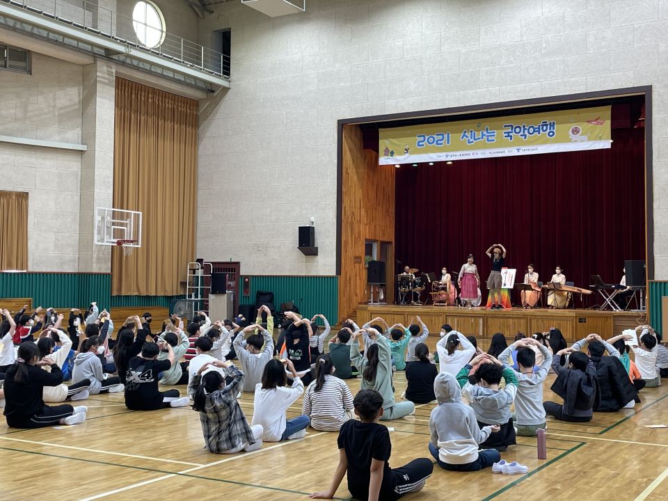 20211012(화) 우이초등학교_국악앙상블 오빛나래 (2).jpg