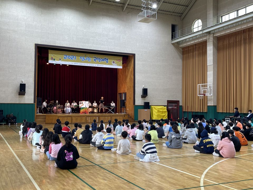 20211012(화) 우이초등학교_국악앙상블 오빛나래 (1).jpg