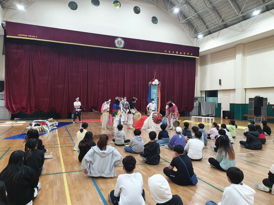 20211029(금) 오봉초등학교_환술극단 담 (1).jpg
