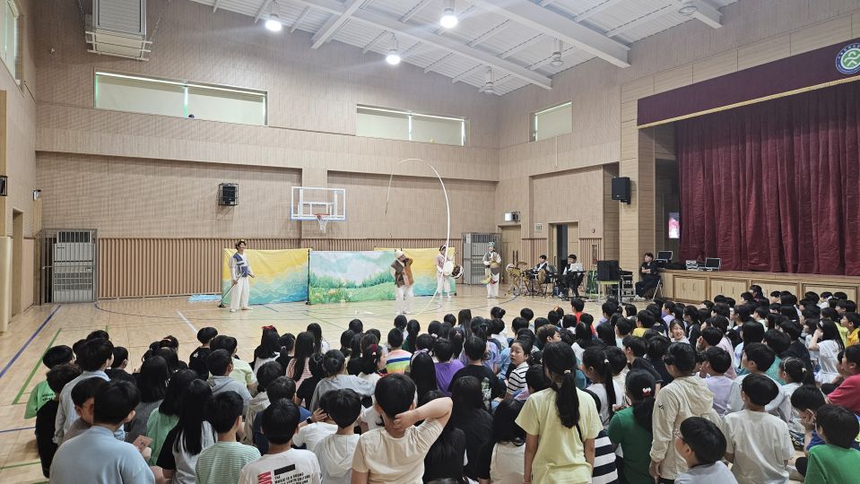 05.27 천동초 측면.jpg