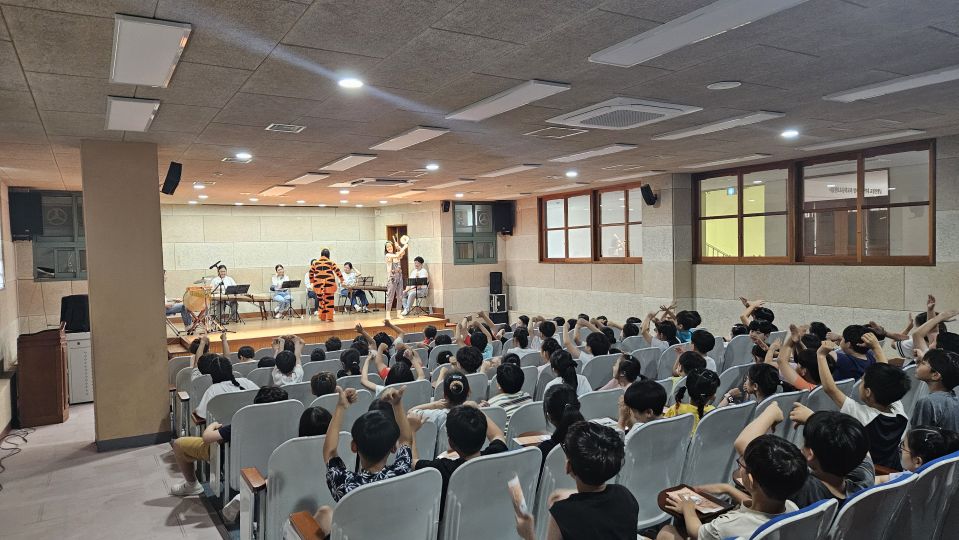 07.04 천호초 측면.jpg