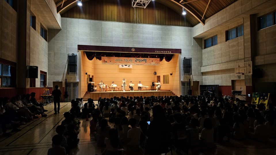 07.17 은평초 측면.jpg