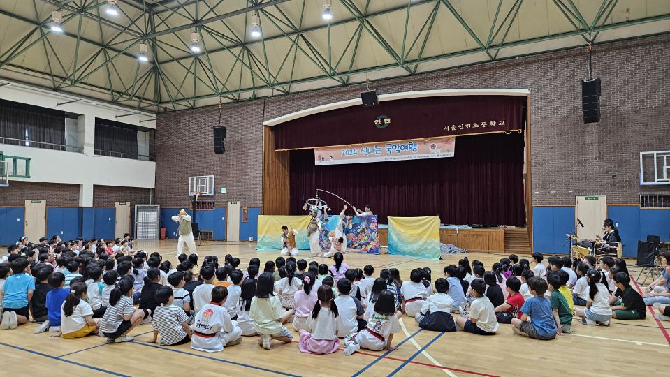 09.03 인헌초 측면.jpg