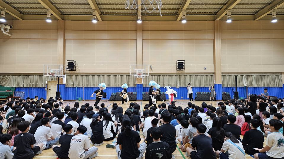 09.06 상도초 정면.jpg