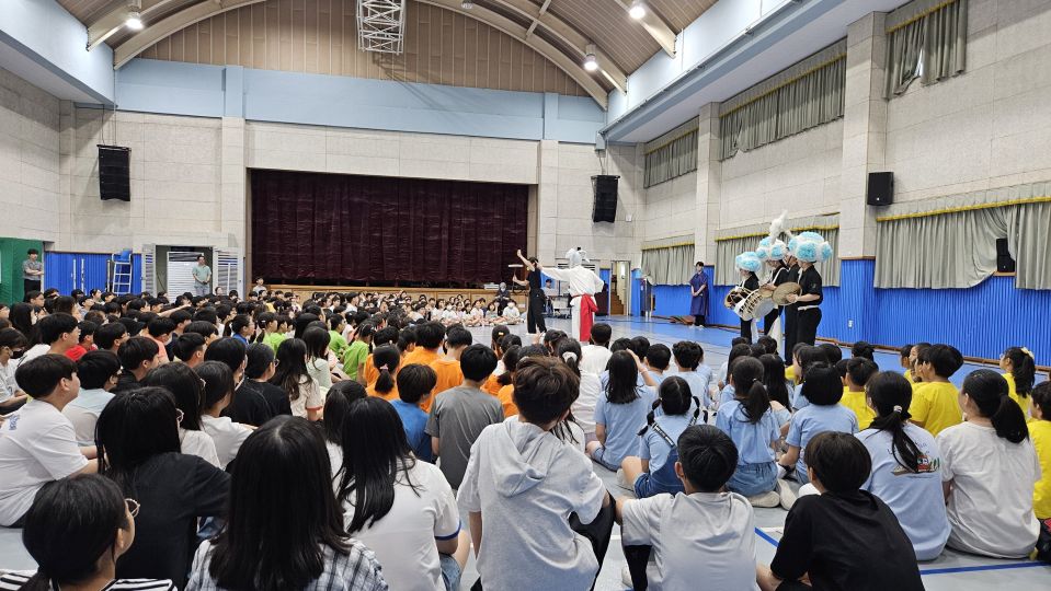 09.11 중원초 측면.jpg