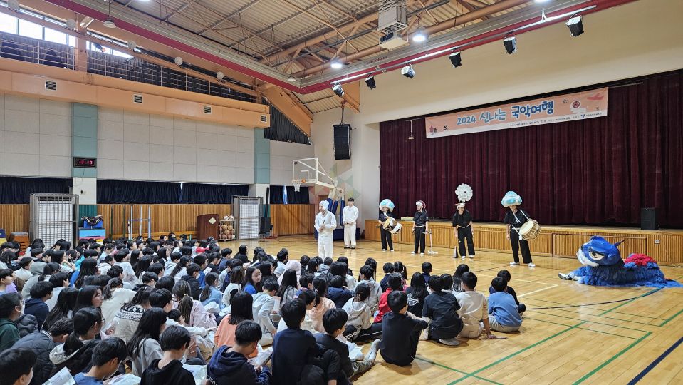 11.26 영문초 측면.jpg