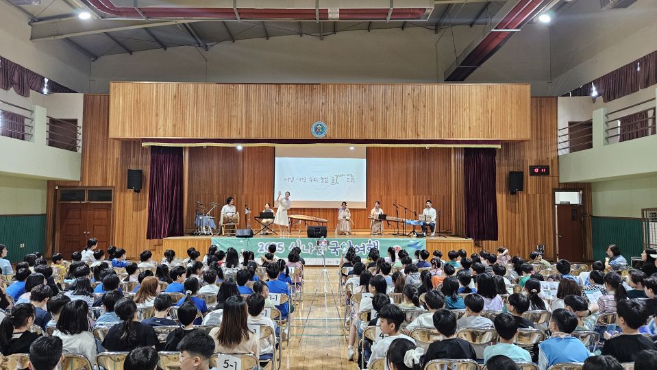 05.27 청덕초 정면.jpg