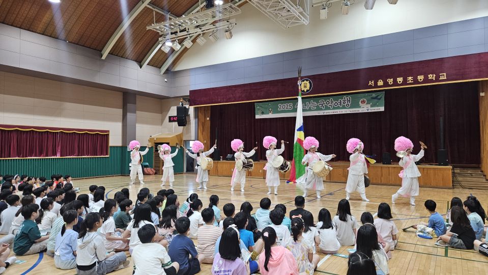 06.23 영동초 측면.jpg