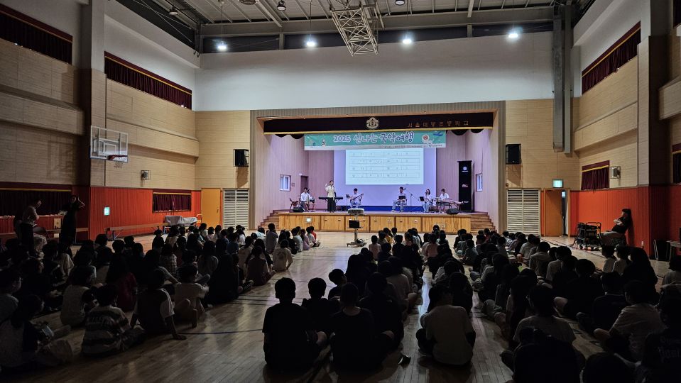 07.01 매봉초 측면.jpg