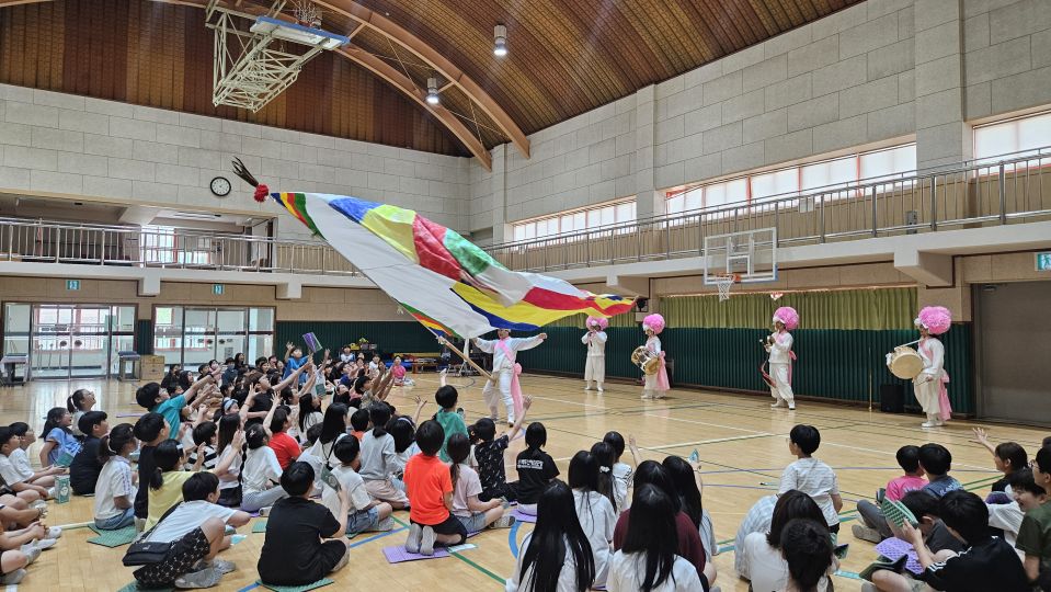 07.03 용동초 우측.jpg