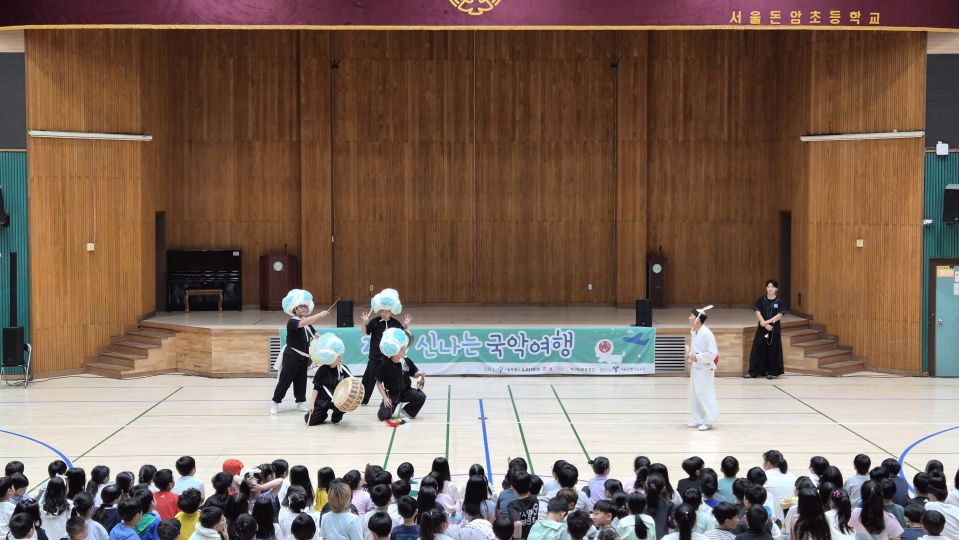 09.19 돈암초 정면.jpg