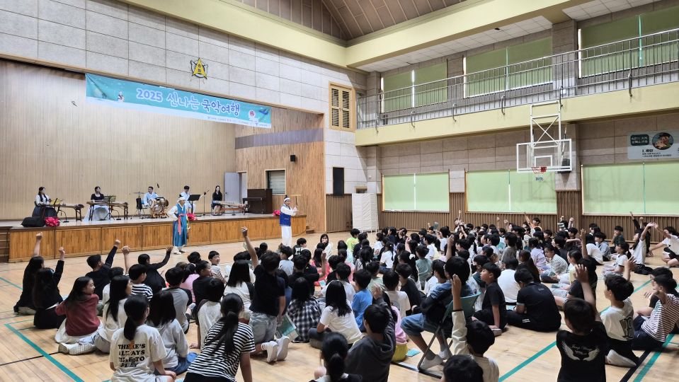 09.29 송화초 측면.jpg