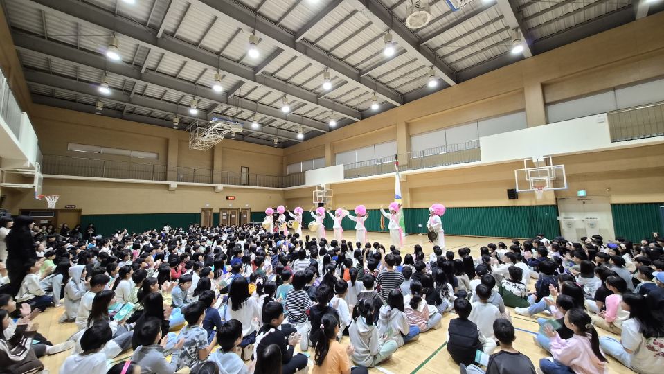 10.13 잠원초 측면.jpg