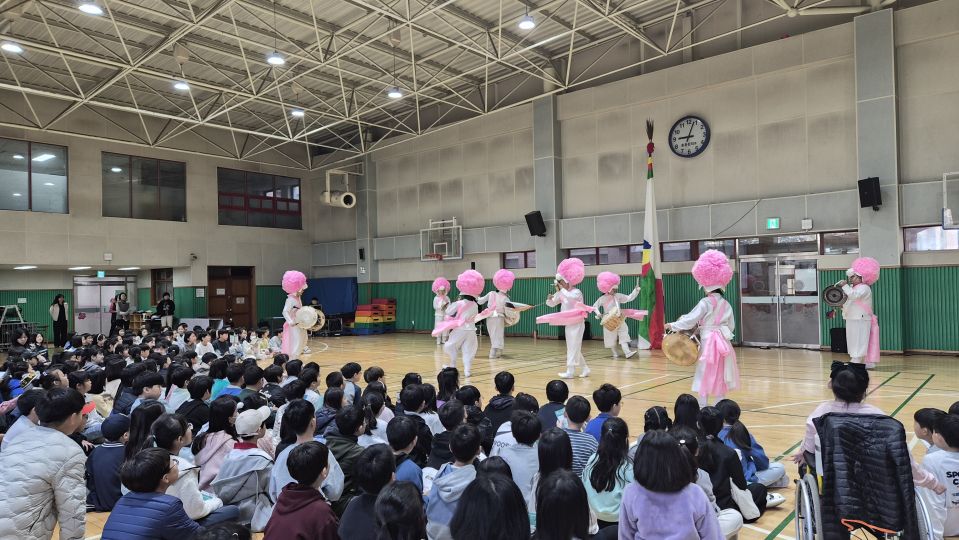 10.30 언주초 우측.jpg