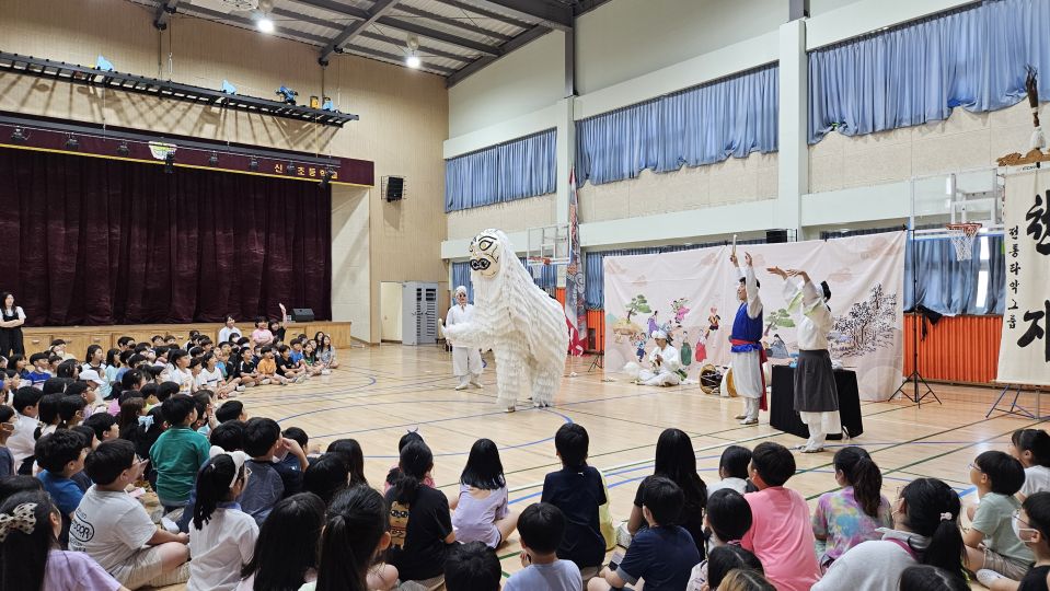 09.12 신내초 측면.jpg