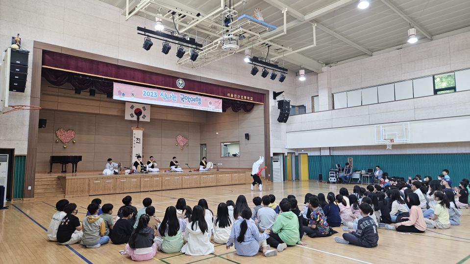 10.05 안산초 측면.jpg