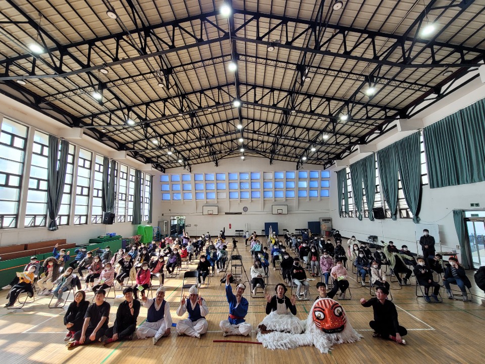 [2020신나는국악여행]놀이꾼들 도담도담 - 영등포초등학교(1109)_2.jpg