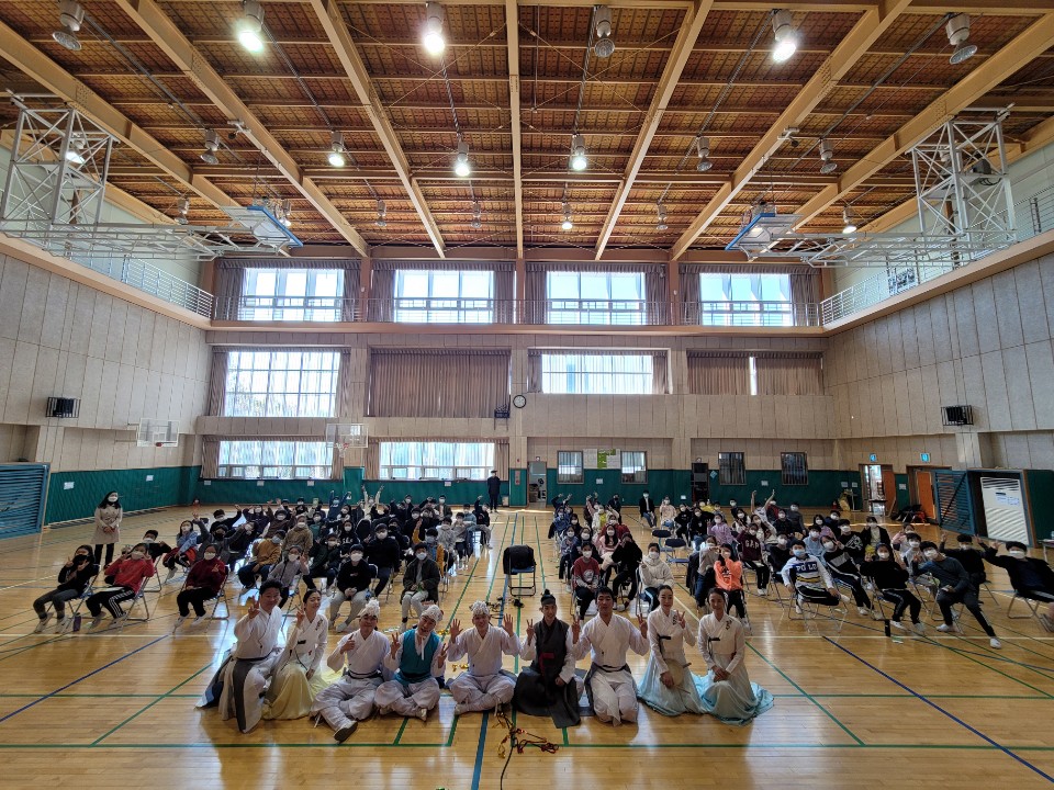 [2020신나는국악여행]느닷컴퍼니 - 개일초등학교(1112)_2.jpg