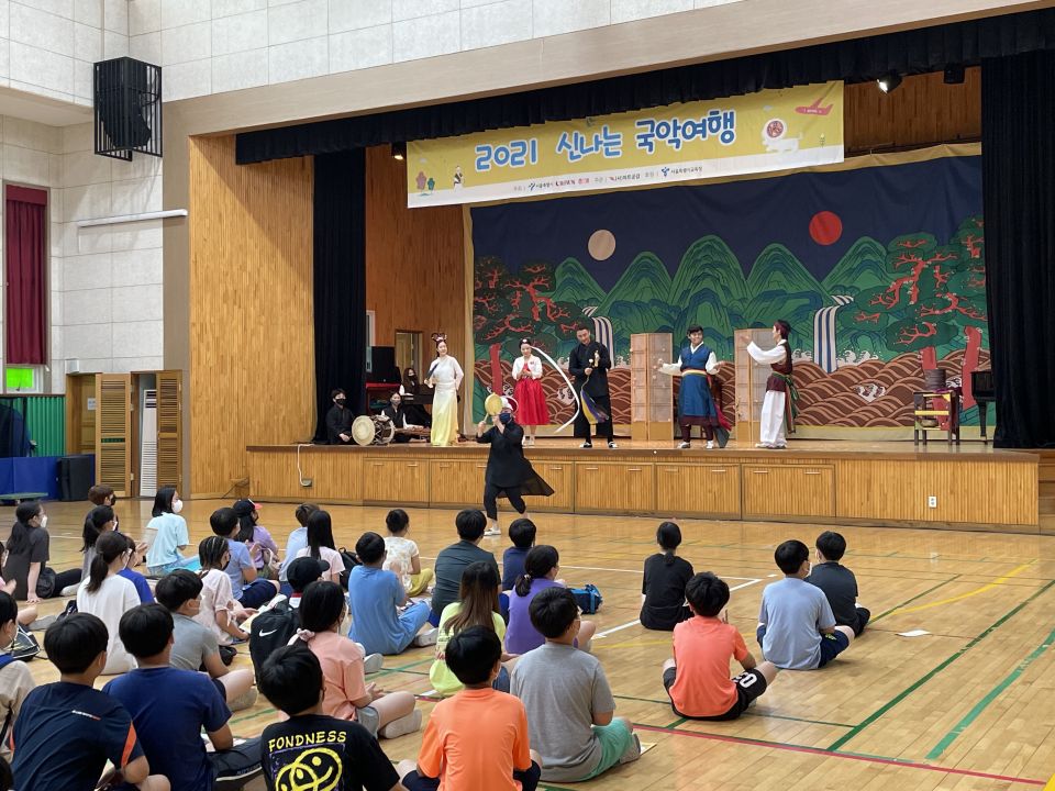 20210629(화) 영남초등학교_환술극단 담 (2).jpg