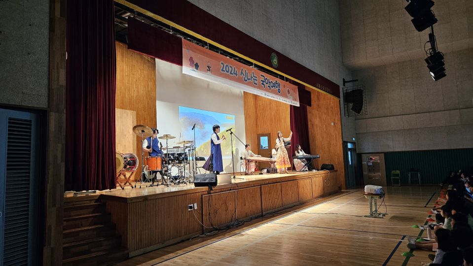 05.24 신길초 측면.jpg