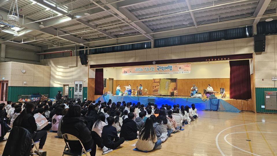 11.19 동교초 측면.jpg