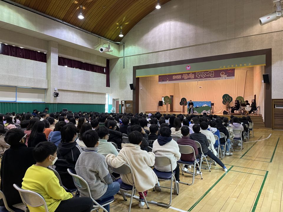 11.28(월) 신영초 공연사진_창작집단 깍두기 (1).jpg